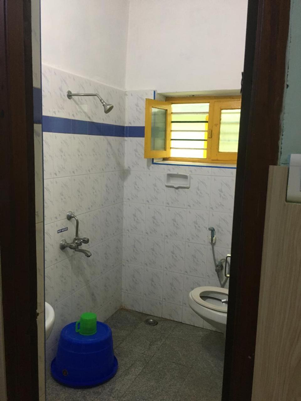 Valli Hotel Thanjavur Bagian luar foto